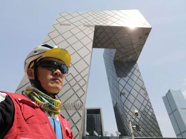 退伍军人转型全职爸爸：挑战与成长之路
